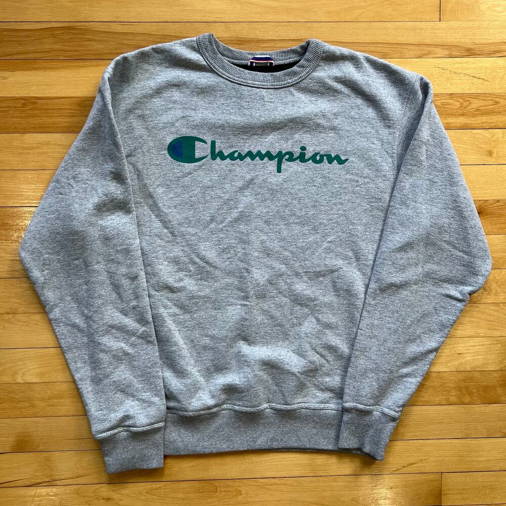 Champion Logo Spellout Sweatshirt Crewneck Size Med Gray Activewear NWOT